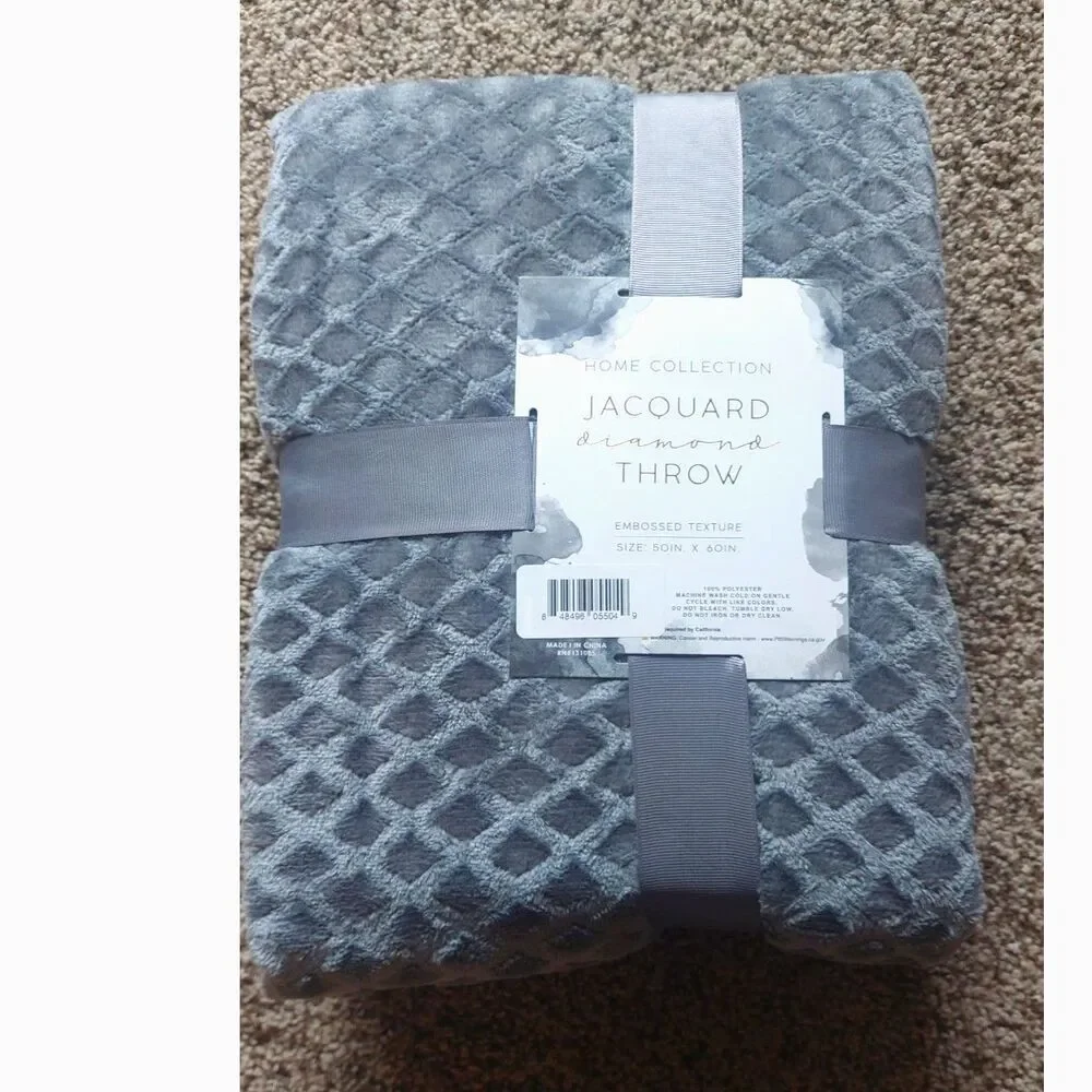Jacquard Diamond Throw Blanket Gray 50x60 Embossed Plush Soft NWT